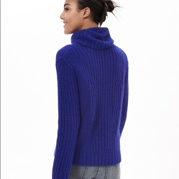 Banana Republic Mixed Stitch Turtleneck EUC - Picture 6 of 7